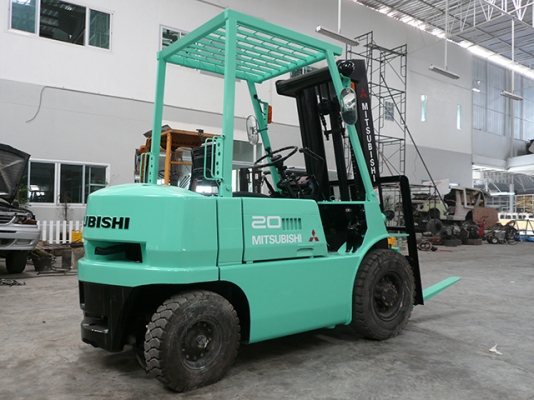 ขายรถโฟล์คลิฟท์มือสอง MITSUBISHI รุ่น FG20 ยก 2 ตัน ราคา 125,000 บาท นำเข้าจากประเทศญี่ปุ่น 100\% ไม่เคยใช้งานในประเทศไทย