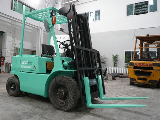 ขายรถโฟล์คลิฟท์มือสอง MITSUBISHI รุ่น FG20 ยก 2 ตัน ราคา 125,000 บาท นำเข้าจากประเทศญี่ปุ่น 100\% ไม่เคยใช้งานในประเทศไทย