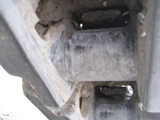 รถกตักแทรกเหล็ก 963C #BBD 7568hr 2006yr ใครหาอยู่สอบถามได้นะครับ