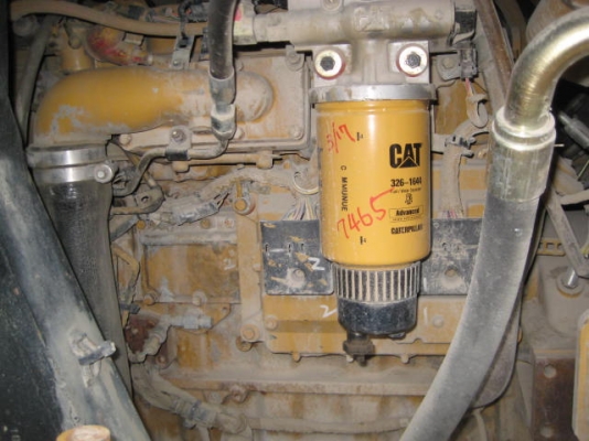 รถกตักแทรกเหล็ก 963C #BBD 7568hr 2006yr ใครหาอยู่สอบถามได้นะครับ