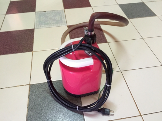 ขายไดโว่สูบน้ำขนาดท่อออก1นิ้วยี่ห้อSubmersible Pumpผลิตที่ประเทศญี่ปุ่นแท้ๆครับสภาพดีพร้อมใช้งาน