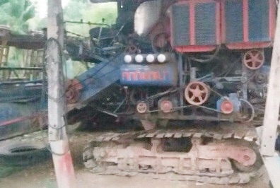 ขายด่วน รถเกี่ยวข้าวศักดิ์พัฒนา รุ่น บิ๊ก 37 เครื่องยนต์ 220 HP JO8C-J1 อุ้ม 2.5 ตัน ปั๊มไดกิ้นเบอร์ 23 ช่วงล่างตัวเดินเอวสวิง 12 รถสภาพดีพร้อมใช้งานได้เลยครับ ราคาต่อรองได้ครับ ขายด่วน รถเกี่ยวข้าวศักดิ์พัฒนา รุ่น บิ๊ก 37 เครื่องยนต์ 220 HP JO8C-J1 อุ้ม 2.5 ตัน ปั๊มไดกิ้นเบอร์ 23 ช่วงล่างตัวเดินเอวสวิง 12 รถสภาพดีพร้อมใช้งานได้เลยครับ ราคาต่อรองได้ครับ