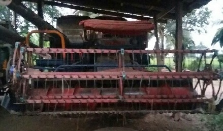 ขายด่วน รถเกี่ยวข้าวศักดิ์พัฒนา รุ่น บิ๊ก 37 เครื่องยนต์ 220 HP JO8C-J1 อุ้ม 2.5 ตัน ปั๊มไดกิ้นเบอร์ 23 ช่วงล่างตัวเดินเอวสวิง 12 รถสภาพดีพร้อมใช้งานได้เลยครับ ราคาต่อรองได้ครับ ขายด่วน รถเกี่ยวข้าวศักดิ์พัฒนา รุ่น บิ๊ก 37 เครื่องยนต์ 220 HP JO8C-J1 อุ้ม 2.5 ตัน ปั๊มไดกิ้นเบอร์ 23 ช่วงล่างตัวเดินเอวสวิง 12 รถสภาพดีพร้อมใช้งานได้เลยครับ ราคาต่อรองได้ครับ