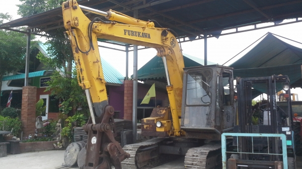 ขายรถแบคโฮ  FURUKAWA  แบบ  FH31S  เก่านอกขายราคาถูกมาก  ติดปากคีบ   เครื่องดี  ปั้มแรง แทรกสวยเต็ม  ตัวเด็มแรง  รถพร้อมใช้งานราคาไม่แพง  มีเอกสารนำเข้าพร้อม