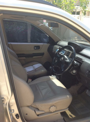 ขาย Nissan X-Trail Luxury 2007 สีทอง เกียร์ออโต้4WD สภาพรถแจ่ม ใช้ทำงานทุกวันคะ เจ้าของขายเอง