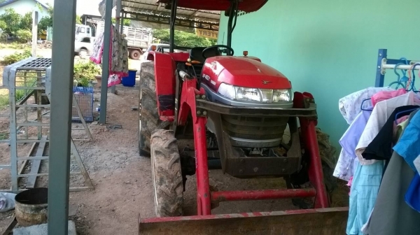 ขายรถไถ ยันมาร์ รุ่น EF 453 T ปี 53 สภาพสวยใช้งานน้อย เอกสารเล่มทะเบียนครบ อุปกรณ์ผาน 5 และผานดันหน้า