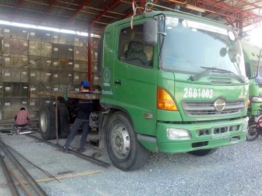ขายรถบรรทุกหกล้อ หัวครัชซี ฮีโน่FG1Jเครื่อง JO8C-Tเครื่อง 240 แรงม้า