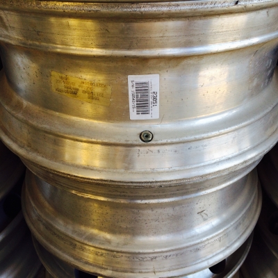 กะทะล้อ10รูยุโรปแท้ 22.5x8.25 อลูมิเนียม สวยๆเลย