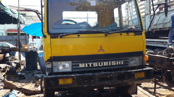 ขาย6ล้อ มิตรซูมิชิฟลูโซ่เฉินหลง FK457 ยาว3.80เมตรเครื่อง6D16 190แรงม้า เบรคจิฟฟี่พวงมาลัยพาเวอร์ ไม่มีกระบะ