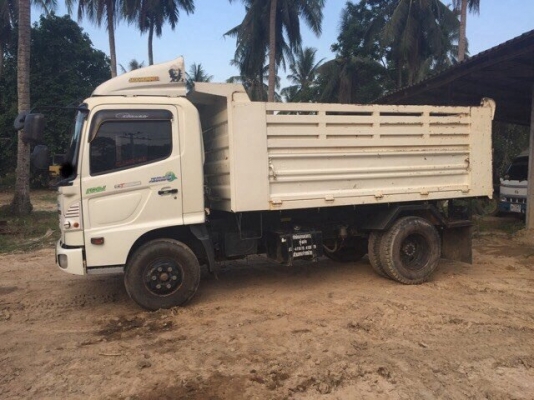 ขายรถ6ล้อดั้มพ์ HINO FC9JEKA เครื่อง 145 แรงม้า QDR 500 ปี54 สนใจโทร 081-970-1072 ขายรถ6ล้อดั้มพ์ HINO FC9JEKA เครื่อง 145 แรงม้า QDR 500 ปี54 สนใจโทร 081-970-1072