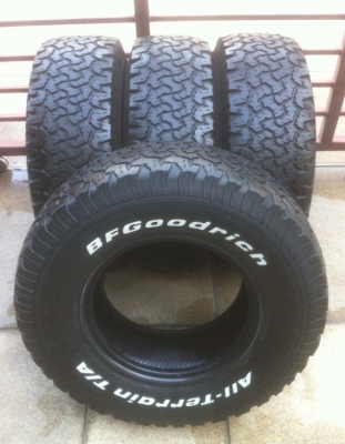 ยาง BF goodrich 31 10.5 R15 ปี10 ดอกหนาๆติดหนวด