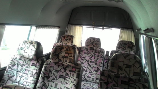 ขายรถตู้หลังคาสูง TOYOTA ปี 2003 ดีเซล 3000 เครื่องเดิมๆพร้อมใช้งาน