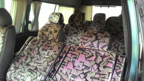 ขายรถตู้หลังคาสูง TOYOTA ปี 2003 ดีเซล 3000 เครื่องเดิมๆพร้อมใช้งาน