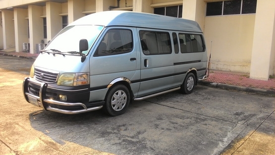 ขายรถตู้หลังคาสูง TOYOTA ปี 2003 ดีเซล 3000 เครื่องเดิมๆพร้อมใช้งาน