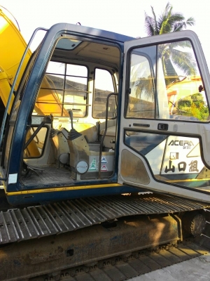 ขายด่วน KOBELCO SK120 มาร์คทรี  เก่า ญี่ปุ่น  สวยมากๆๆ  พร้อมใช้งาน  สนใจโทร 081-3848169   คมศักดิ์  เผ่าพงศ์ษา