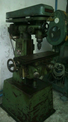 เครื่องมิลลิ่ง ไต้หวัน M2 ใช้ไฟ 380V.พร้อมใช้งาน