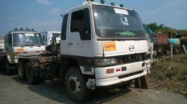 ขายหัวลาก HINO FM2K เครื่อง K13D 260 แรงม้า คัสซีสวยตลอดเส้น ทะเบียนพร้อม ราคาต่อรองได้ครับ