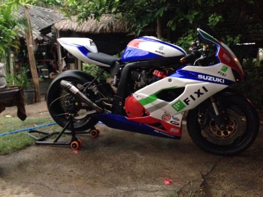 ขาย gsxr1100 ทะเบียนโอนนอก แต่งเต็ม 159000