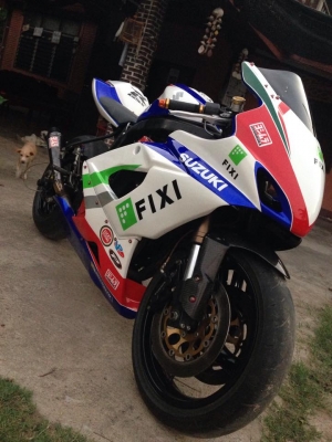 ขาย gsxr1100 ทะเบียนโอนนอก แต่งเต็ม 159000