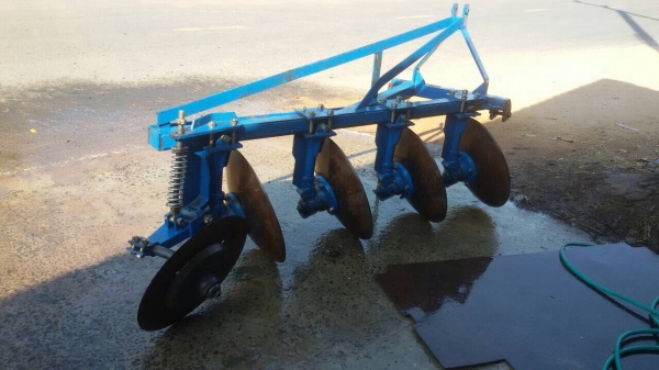 ขาย >21,000< ผานบุกเบิก LCS 4x22สภาพดีใบเต็มลูกปืนแน่น ใช้งานปีเดียว