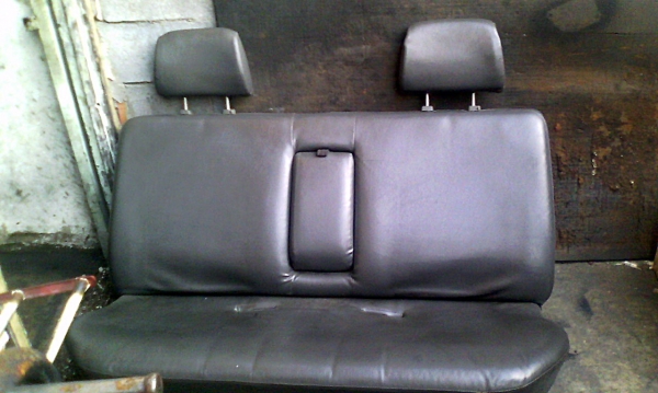 ขายเบาะหลัง สตาด้าสี่ประตู ขายเบาะหลัง สตาด้าสี่ประตู