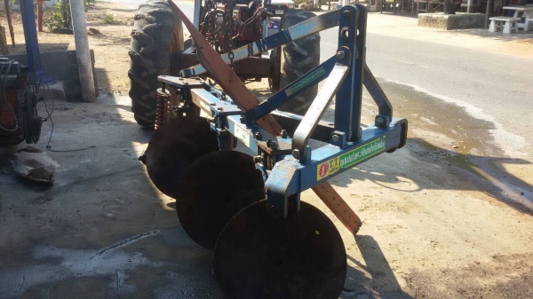 ขาย 22,000บาท ผานบุกเบิก 3x26". TTเฟริส์ ดินแข็งก็ไถเข้า สุดยอดผานไถ ขาย 22,000บาท ผานบุกเบิก 3x26". TTเฟริส์ ดินแข็งก็ไถเข้า สุดยอดผานไถ