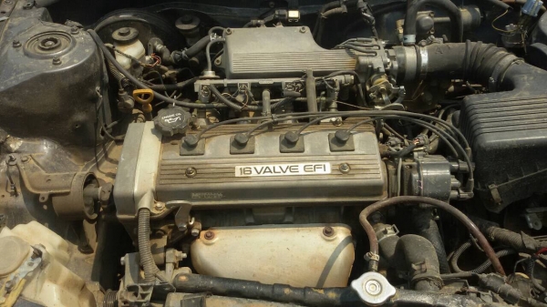 ขาย(( 14,000)) รถเก๋งตกถนน โตโยต้า AE 101. เครื่องดีติดได้ 5A.