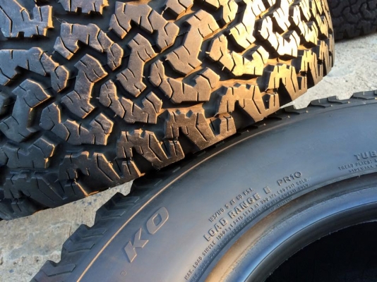 BF Goodrich All-terrain ขนาด 265 75 r16 ปี13 ดอก1เซนต์สวยๆ BF Goodrich All-terrain ขนาด 265 75 r16 ปี13 ดอก1เซนต์สวยๆ