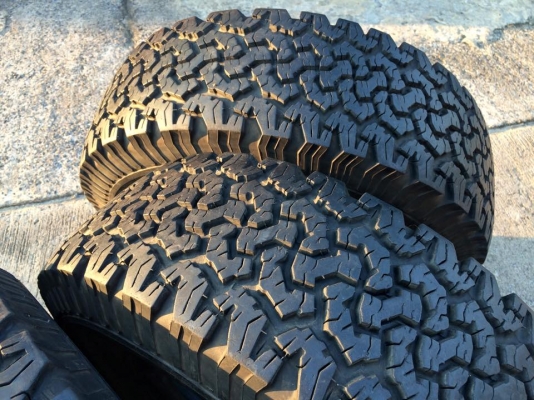 BF Goodrich All-terrain ขนาด 265 75 r16 ปี13 ดอก1เซนต์สวยๆ BF Goodrich All-terrain ขนาด 265 75 r16 ปี13 ดอก1เซนต์สวยๆ