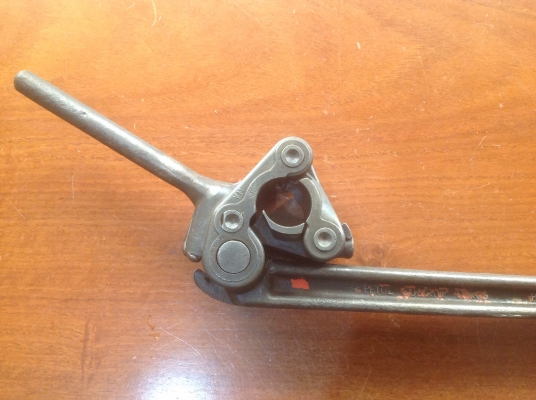 ขายเครื่องมือจับท่อ ล็อคท่อ ขนาด 1.125" Vintage Pettol Surgrip Tongs ขายเครื่องมือจับท่อ ล็อคท่อ ขนาด 1.125" Vintage Pettol Surgrip Tongs