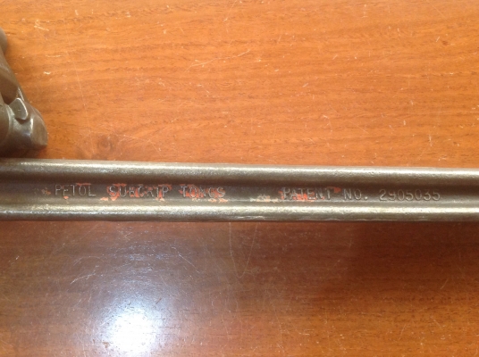 ขายเครื่องมือจับท่อ ล็อคท่อ ขนาด 1.125" Vintage Pettol Surgrip Tongs ขายเครื่องมือจับท่อ ล็อคท่อ ขนาด 1.125" Vintage Pettol Surgrip Tongs