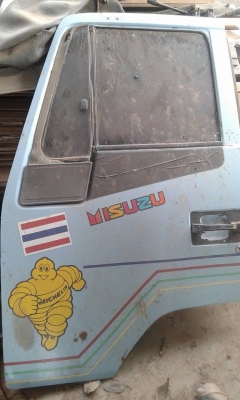 ประตูข้างซ้าย ISUZU ROCKY