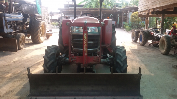 ขายครับรถไถยันม้า453สองเพลาแรง มีไบมีดหน้าโลตาลีหลัง ราคา295000บาท รถสวยมากเดิมอยู่ วังบัว อ คลองขลุง จ กำแพงเพชรสนใจโทร 0813655997 อำพรพาเจริญราคาคุยกันได้อีกนะครัย