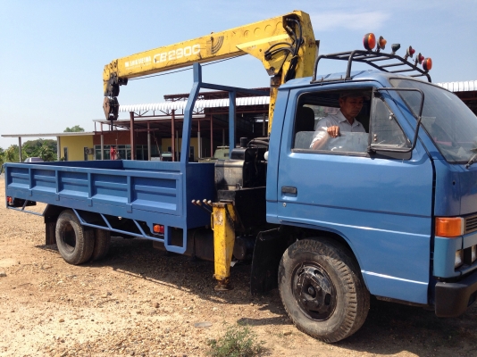 หกล้อ KS 110แรงม้าติดเครน SHINMEIWA 2.9 ตัน เดิมๆ