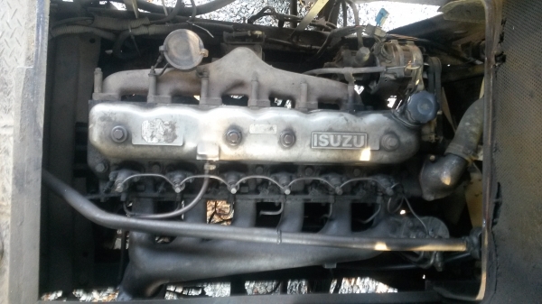 ขายเครื่องอีซูซุ6สูบ 6BB 145 แรง พร้อมเกียร์ยังอยู่ในรถครับยังไม่ได้ยกลง มาลองเครื่องได้ครับเครื่องแน่นๆ ไดสตาสใหม่ ขาย 50000 บาท
