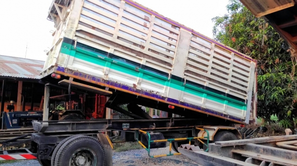 ขายรถบรรทุก พ่วง