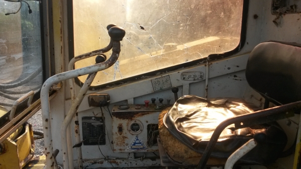 ขายแม็คโคร SUMITOMO Pc40 เครื่องอีสุ C240 4สูบ พร้อมใช้งานครับ ขาย 165000 บาทไทย