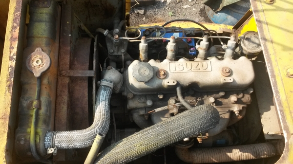 ขายแม็คโคร SUMITOMO Pc40 เครื่องอีสุ C240 4สูบ พร้อมใช้งานครับ ขาย 165000 บาทไทย