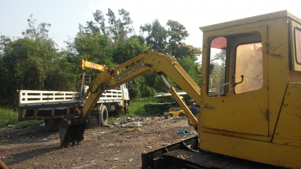 ขายแม็คโคร SUMITOMO Pc40 เครื่องอีสุ C240 4สูบ พร้อมใช้งานครับ ขาย 165000 บาทไทย