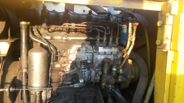 ขายแม็คโคร SUMITOMO Pc40 เครื่องอีสุ C240 4สูบ พร้อมใช้งานครับ ขาย 165000 บาทไทย