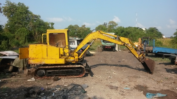 ขายแม็คโคร SUMITOMO Pc40 เครื่องอีสุ C240 4สูบ พร้อมใช้งานครับ ขาย 165000 บาทไทย