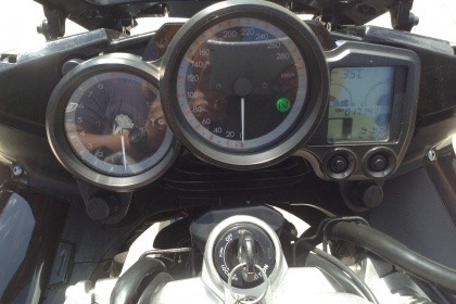 ธารนนทบุรี// ขาย yamaha fjr1300 ปี2008 ตัวฉลอง 50 ปี มีฟังชั่นปรับโมท สภาพนางฟ้า ราคา 320,000 บาท อินวอยท์+สรรพสามิต