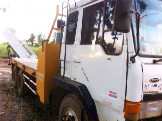 MITSUBISHI FUSO FN527S TURBO 220 HP 6D16 TF 6200 สิบล้อ 2 เพลา เทรลเลอร์ท้ายลาดขึ้นรถแบ็คโฮ PC 200,CAT 320 ได้สบายเลยครับ เครื่องเดิมๆเกียร์เดิม 10 SPEED ภายในเก๋งคอนโซลสวยครบ แอร์ พวงมาลัยเพาเวอร์ ระบบเบรคทริ๊ปฟี้ครบพร้อม ช่วงล่างแน่นเหล็กบัมอย่างดีในการ