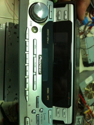 Pioneer DEH-P8450MP ไฟฟ้า2ชั้น MP3 CD FMคลื่นไทย กราฟฟิกหน้าจอ ปรีเอ้า3ชุด คุมกล่องCD มือ2