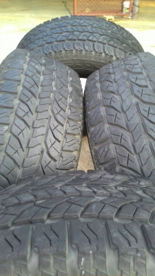 ขาย ยาง A/T 265/70 R16 สวยๆ