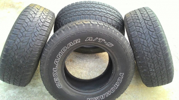 ขาย ยาง A/T 265/70 R16 สวยๆ