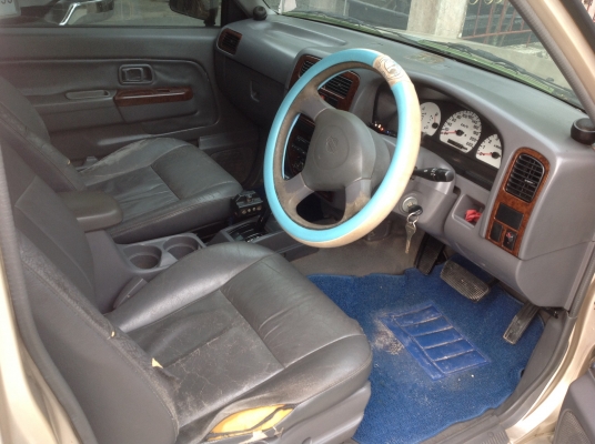 ขายรถนิสสัน ฟรอนเทรีย แค๊ป เครื่องเบนซิน เกียร์ออโต้แท้ จากโรงงาน