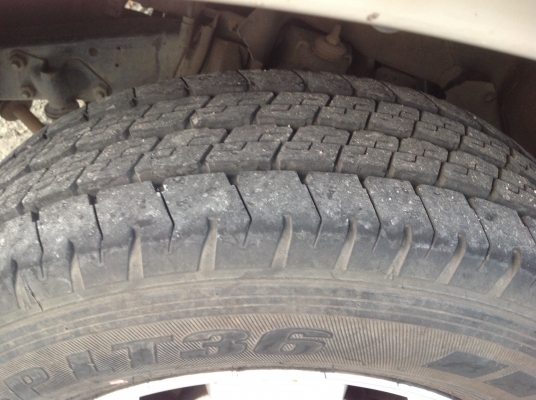 ขายรถนิสสัน ฟรอนเทรีย แค๊ป เครื่องเบนซิน เกียร์ออโต้แท้ จากโรงงาน