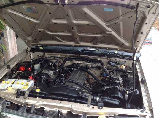 ขายรถนิสสัน ฟรอนเทรีย แค๊ป เครื่องเบนซิน เกียร์ออโต้แท้ จากโรงงาน