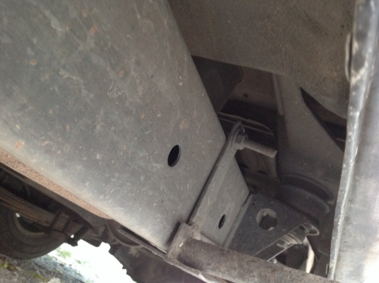 ขายรถนิสสัน ฟรอนเทรีย แค๊ป เครื่องเบนซิน เกียร์ออโต้แท้ จากโรงงาน